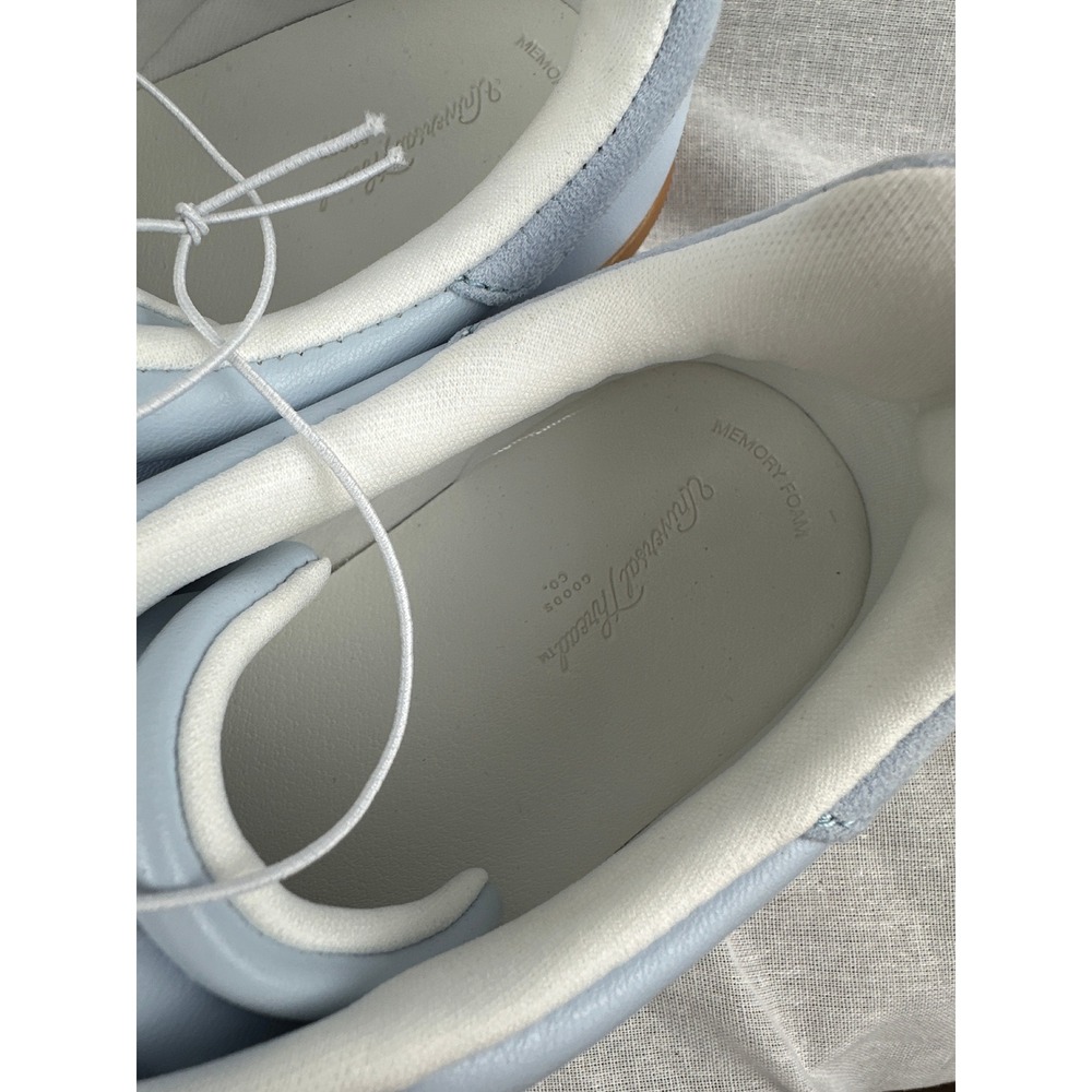 Universal Thread Spencer Light Blue Suede Faux Leather Gum Sole Sneakers 7.5 NEW - Picture 2 of 7